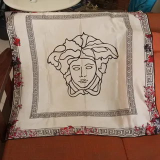 روسری ساتن ورساچه