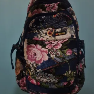 کوله پشتی بسیار ناز