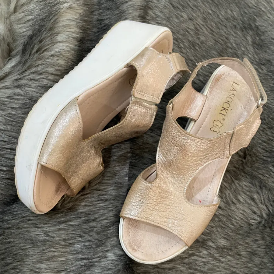 صندل بژ طلایی خارجی 38