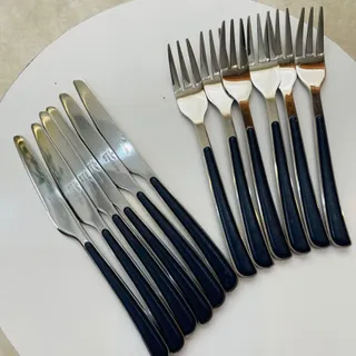 ست کارد و چنگال