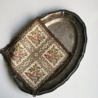 موتیف بلژیکی