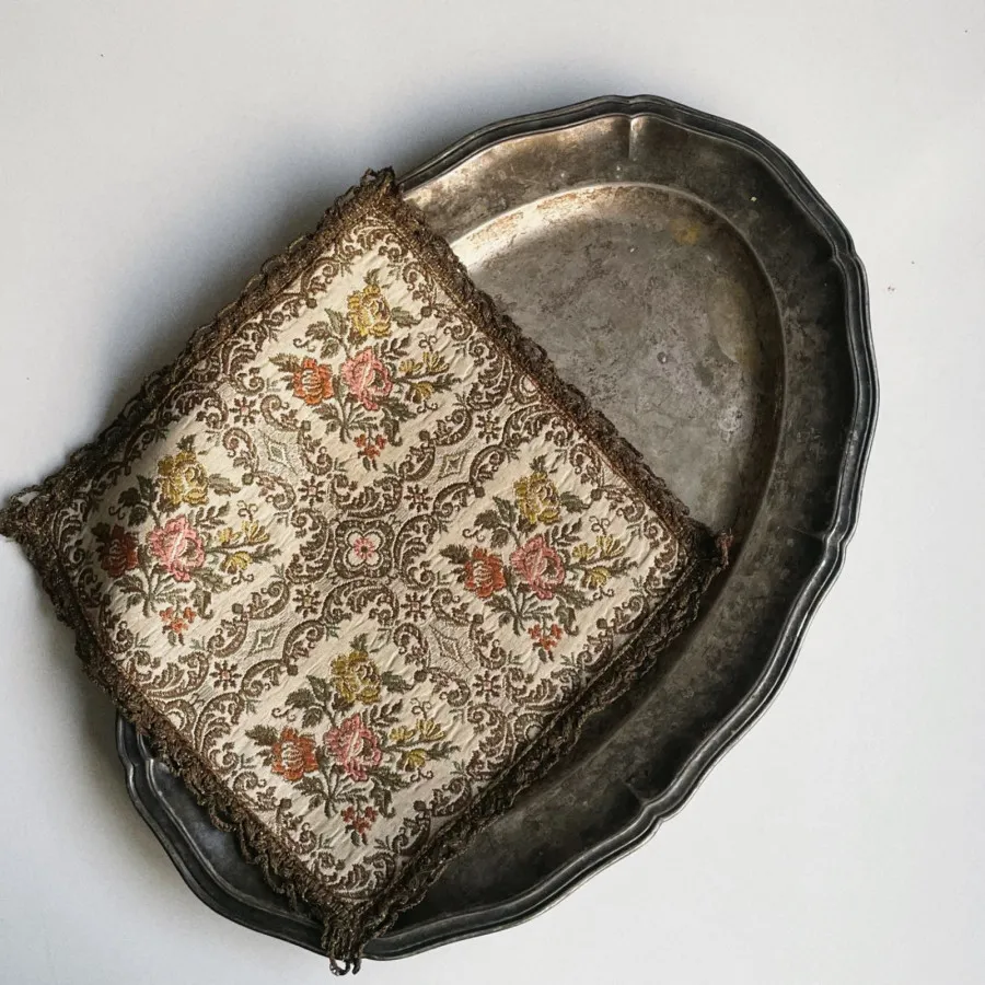 موتیف بلژیکی