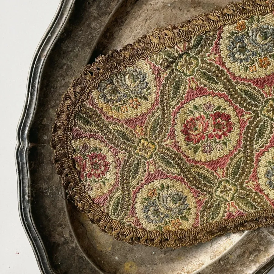 موتیف بلژیکی