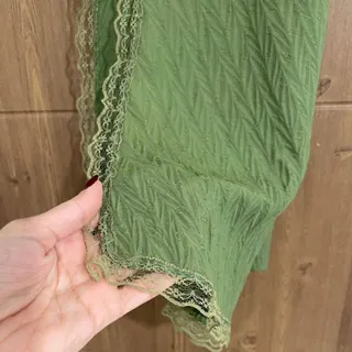 شال کاملا نخ سبز