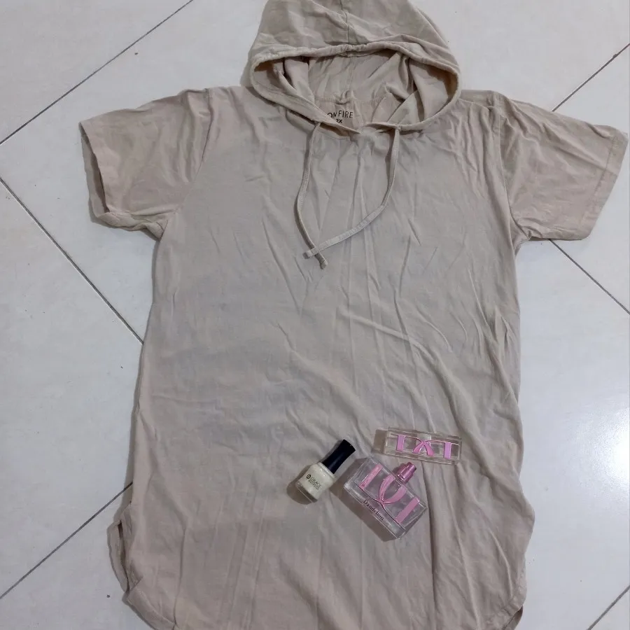 تیشرت کلاه دار بلند