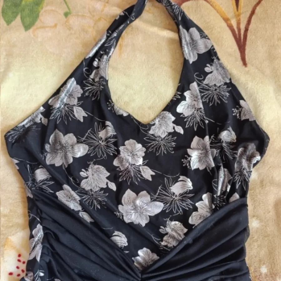 لباس مهمونی پشت گردنی