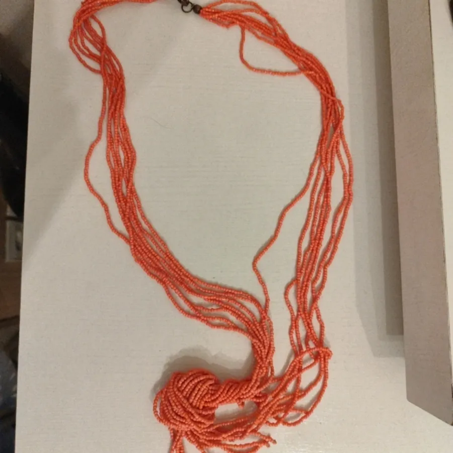 گردنبندهای منجق