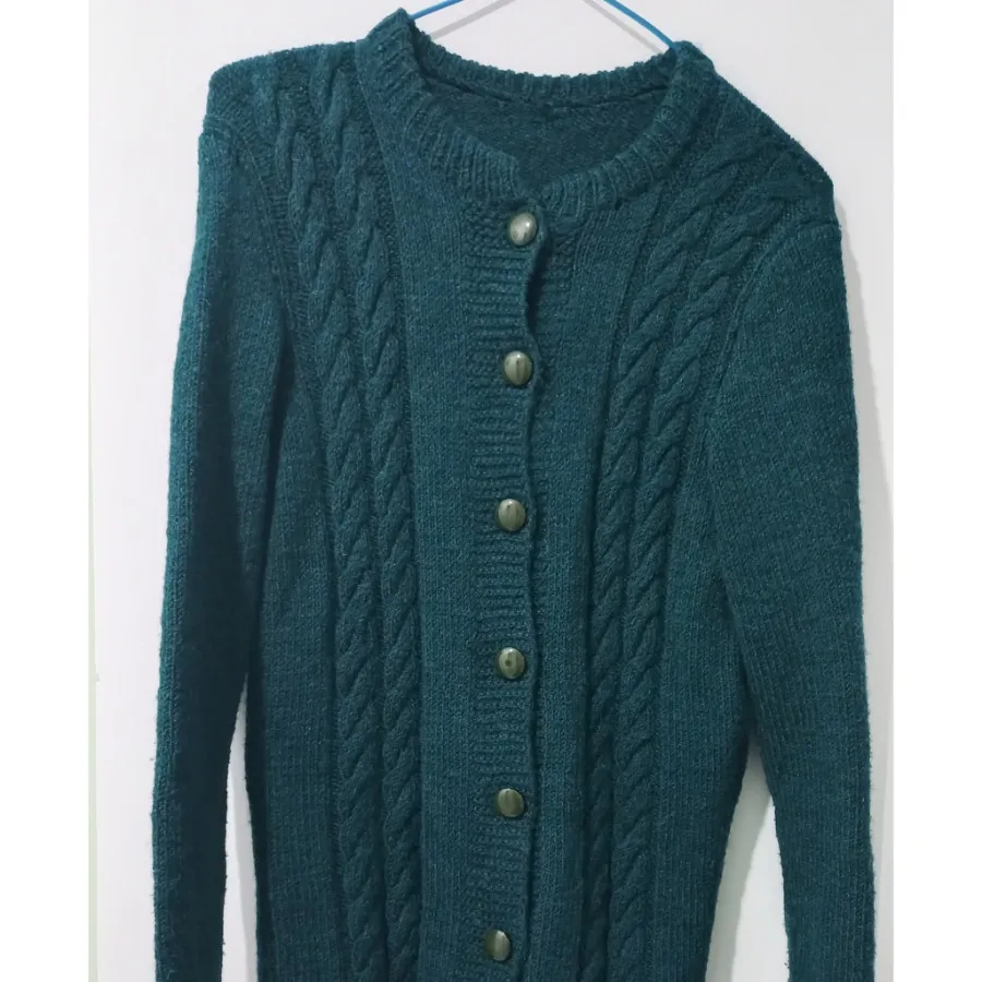 ژاکت دست بافت