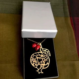 گردنبند یلدا