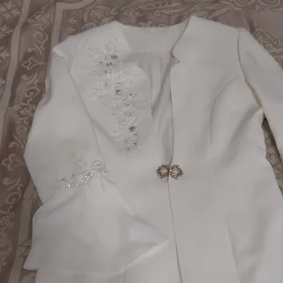 کت و شلوار سفید