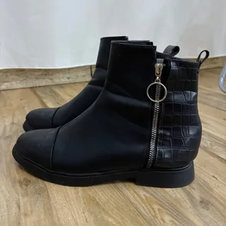 نیم بوت زیپدار