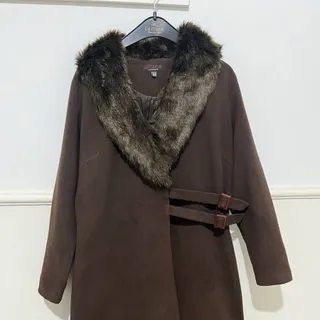 پالتو قهوه ای