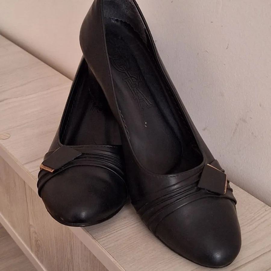 کفش چرم پاشنه 7سانت 39 40