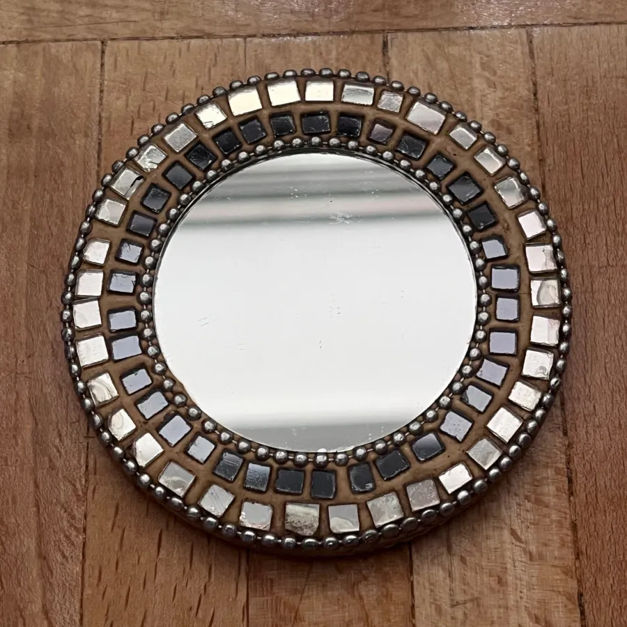 آینه جیبی هندی