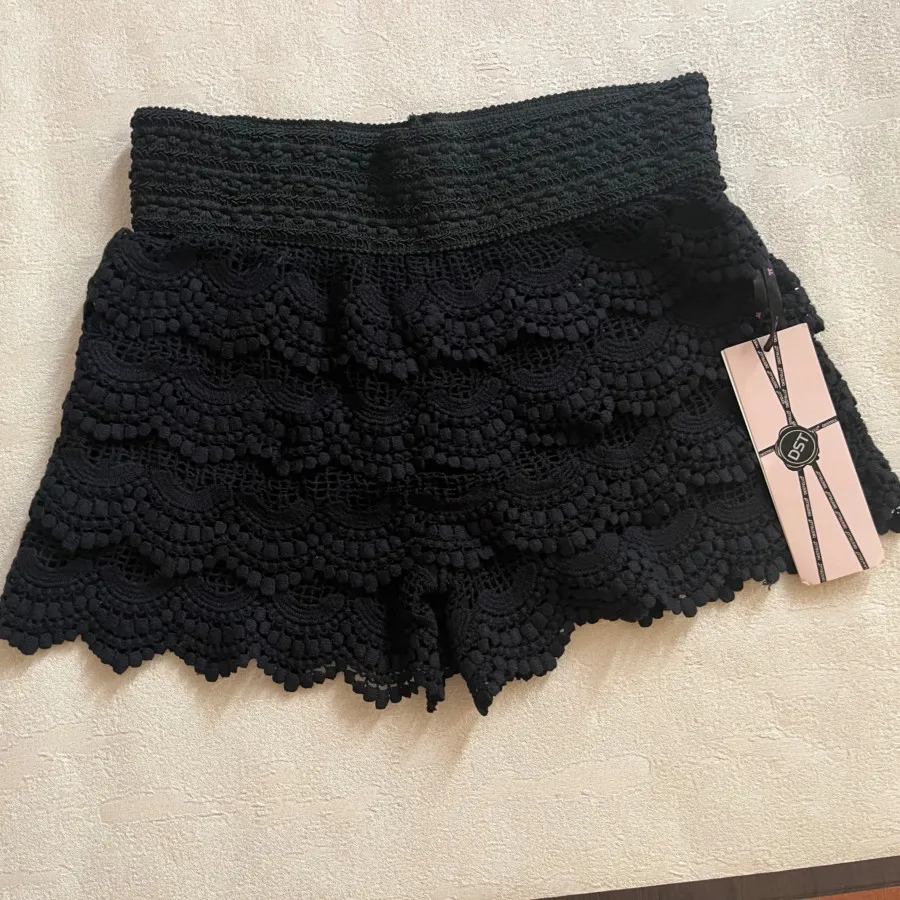 دامن شلوارک گیپور مشکی