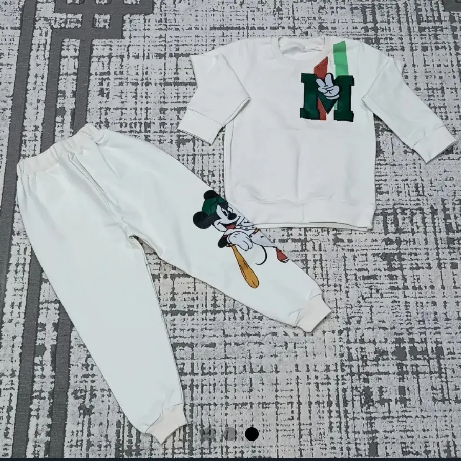 دورس و شلوار میکی موس