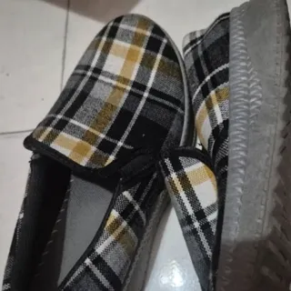 کفش طرح اسکیچرز