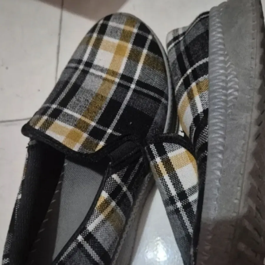 کفش طرح اسکیچرز