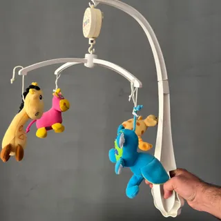 آویز بالای تخت