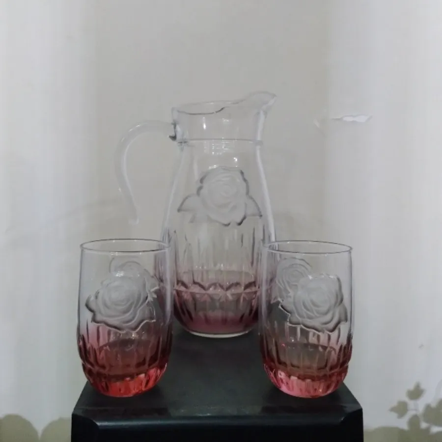 پارچ و لیوان