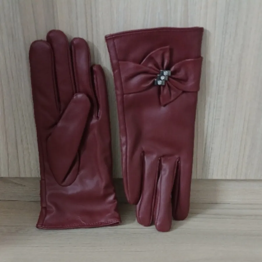 دستکش زنانه