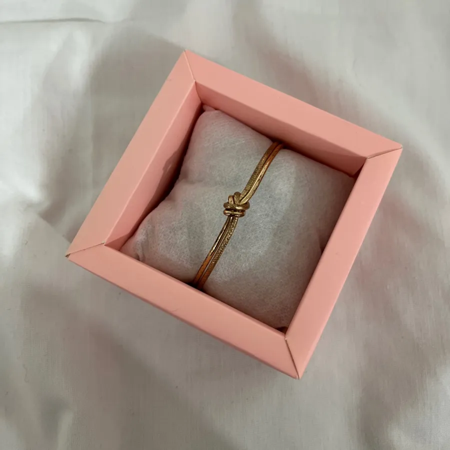 دستبند زنانه