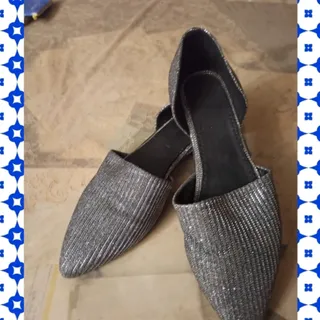 کفش نو شیک پارچه ای نقره‌