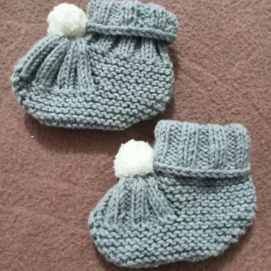 پاپوش پشمی نوزاد