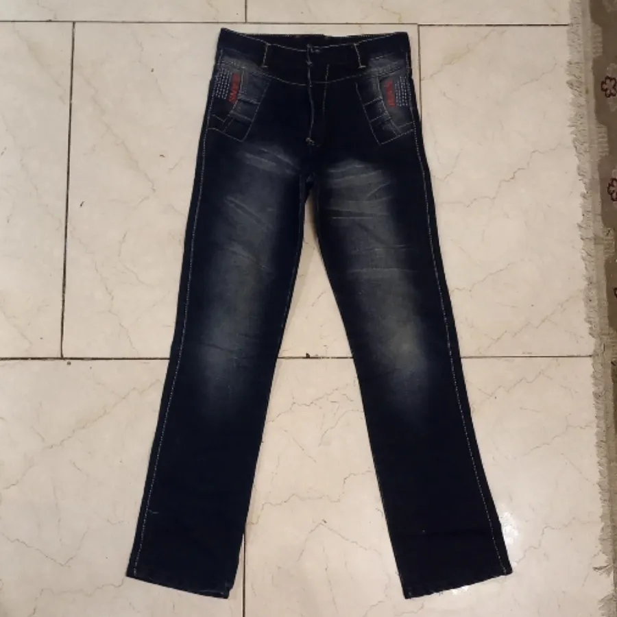 شلوار جین اسپرت