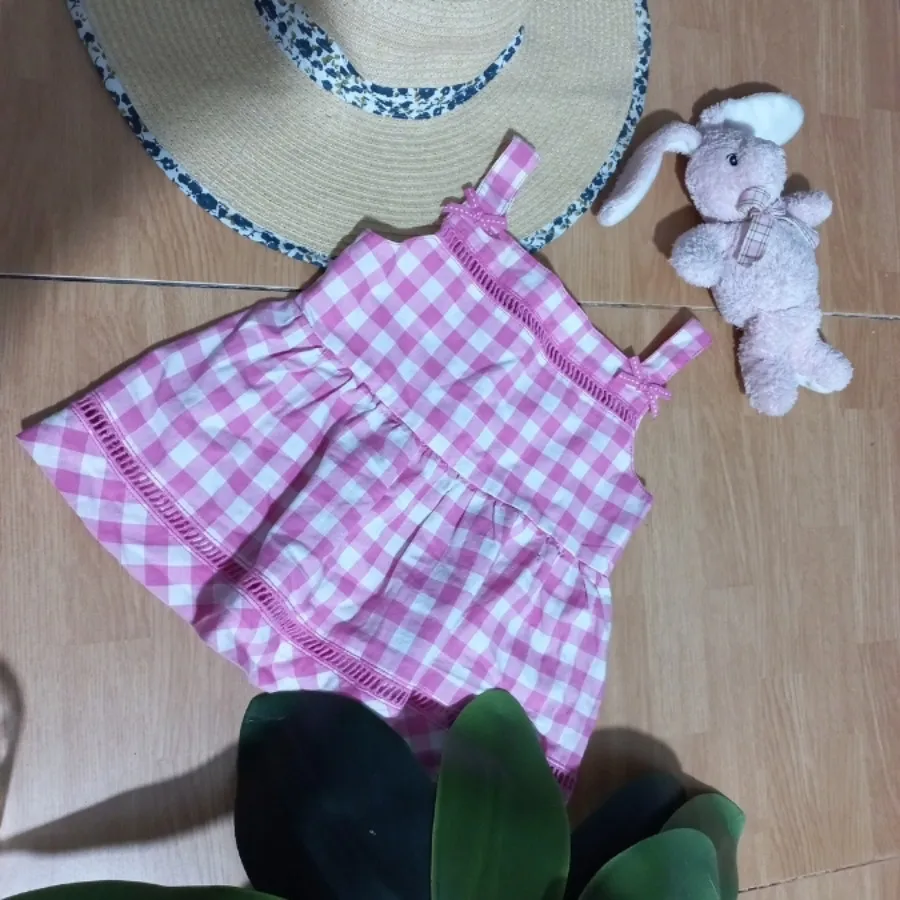 پیراهن نوزادی