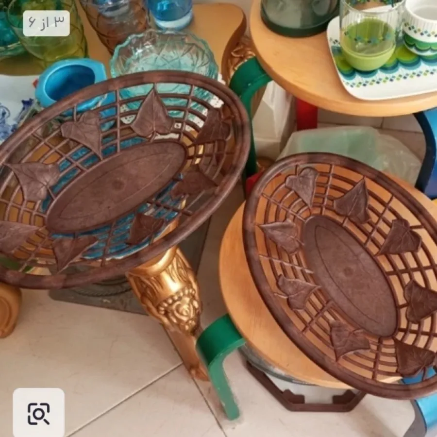 دو سبد نان و سبزی آکبند