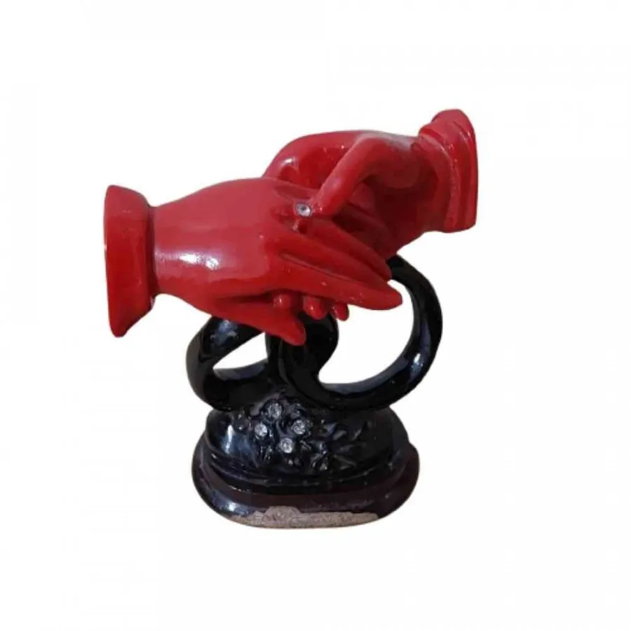 تندیس مجسمه دست عاشق عشق