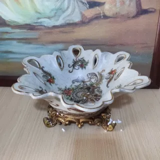 ظرف شکلات...