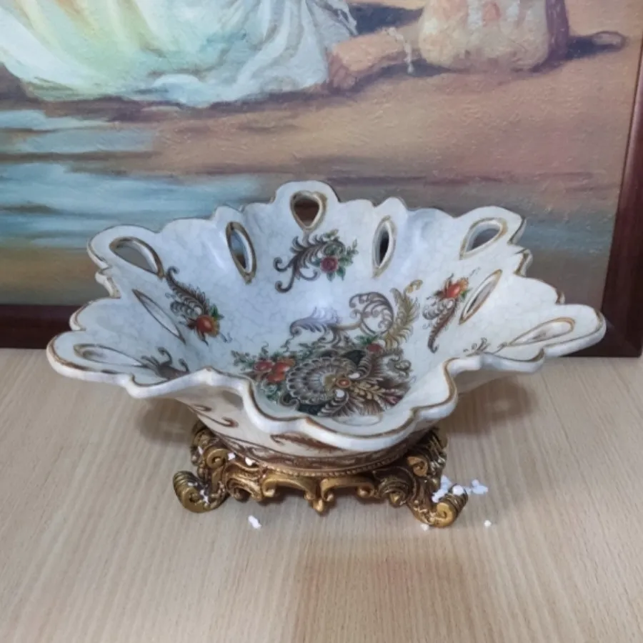 ظرف شکلات...