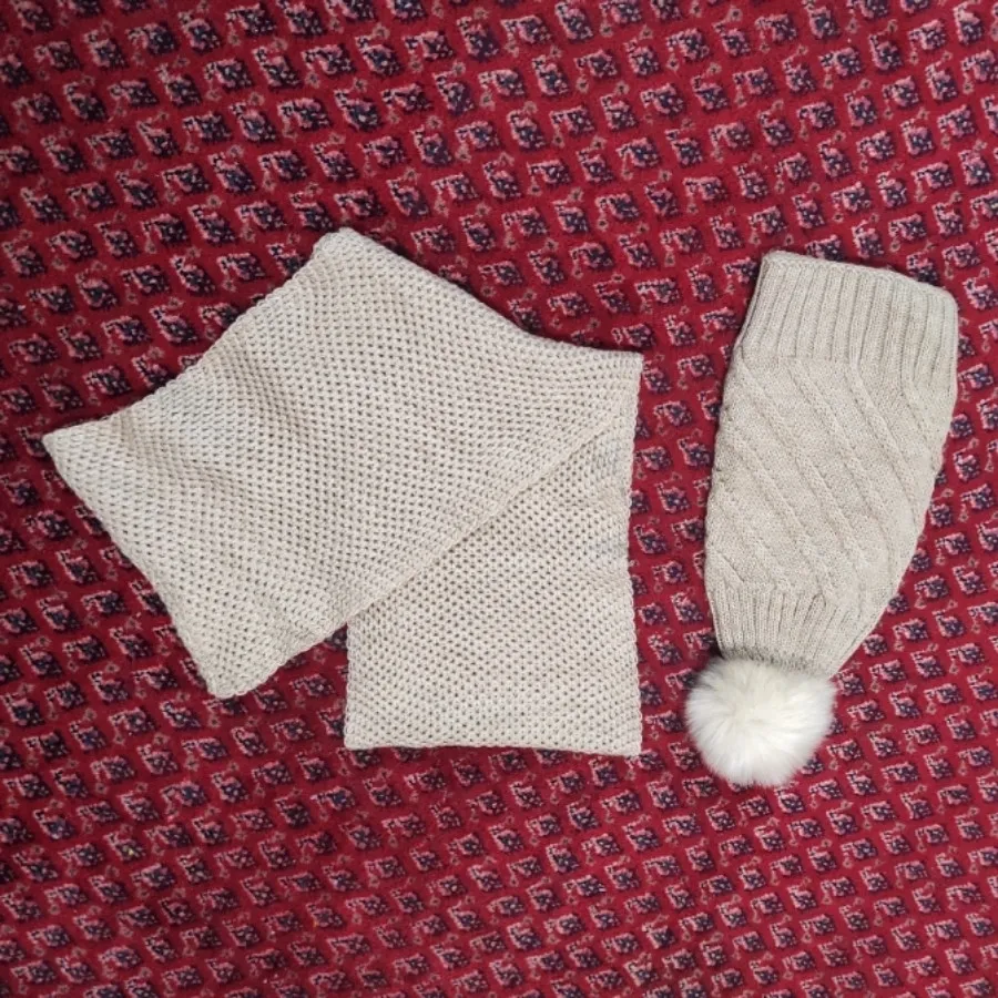 کلاه و شال گردن