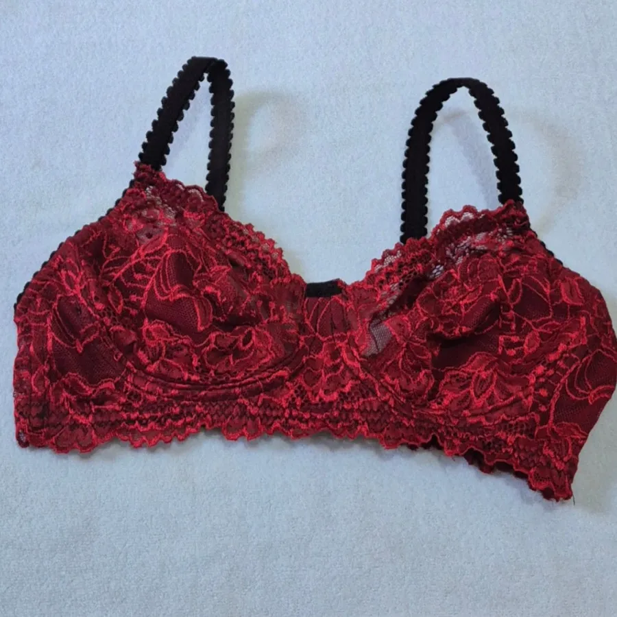 سوتین زرشکی