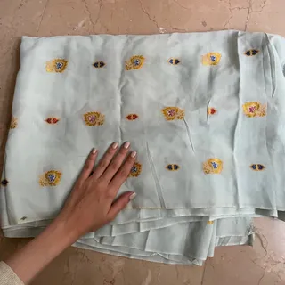 پارچه نخی گل ابریشم قدیمی