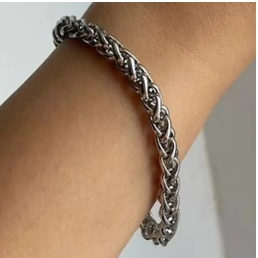 دستبند بسیار زیبا