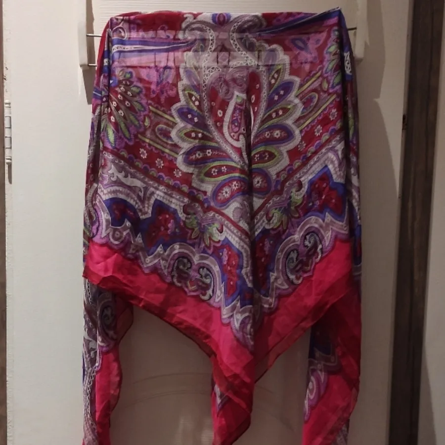 روسری حریر ابریشمی بزرگ