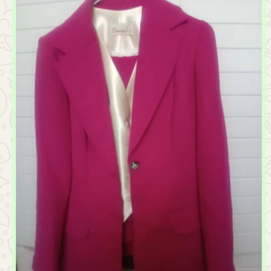 کت و شلوار وجلیقه