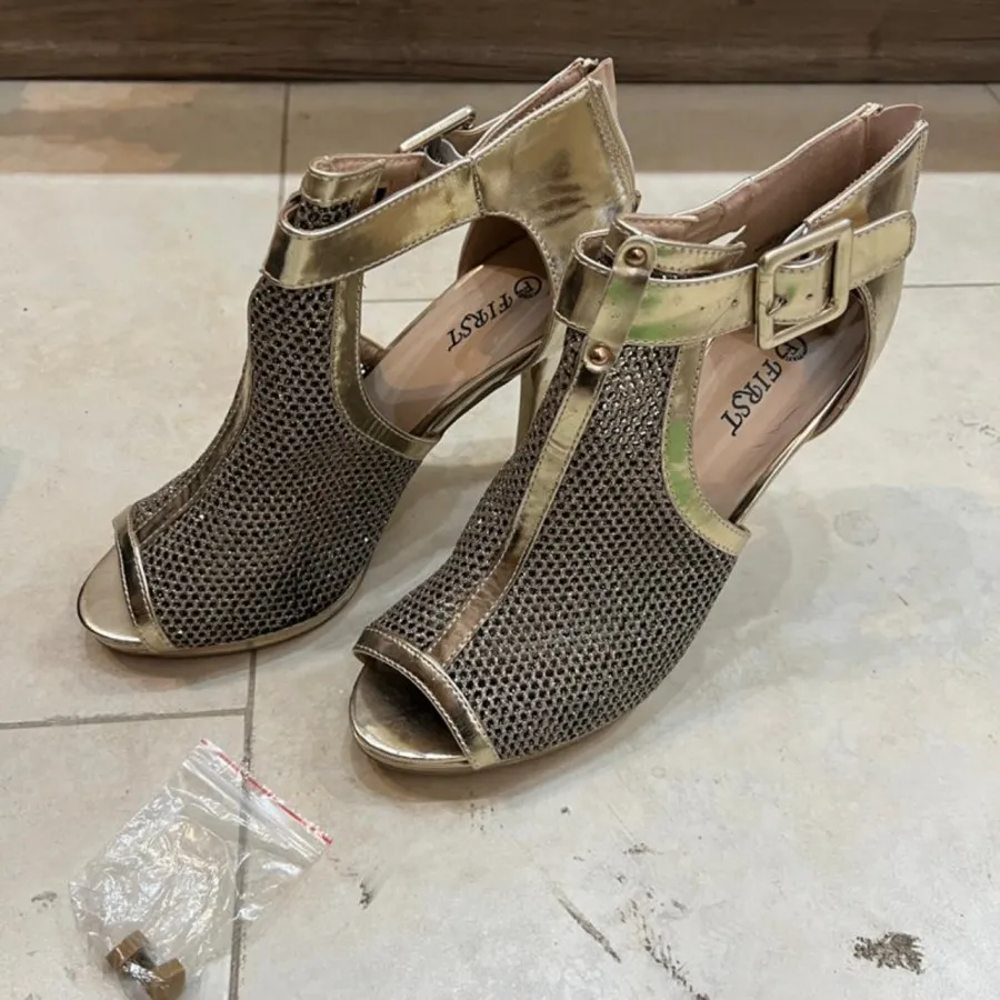 کفش مجلسی فرست