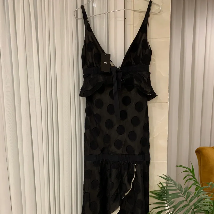 پیراهن منگو