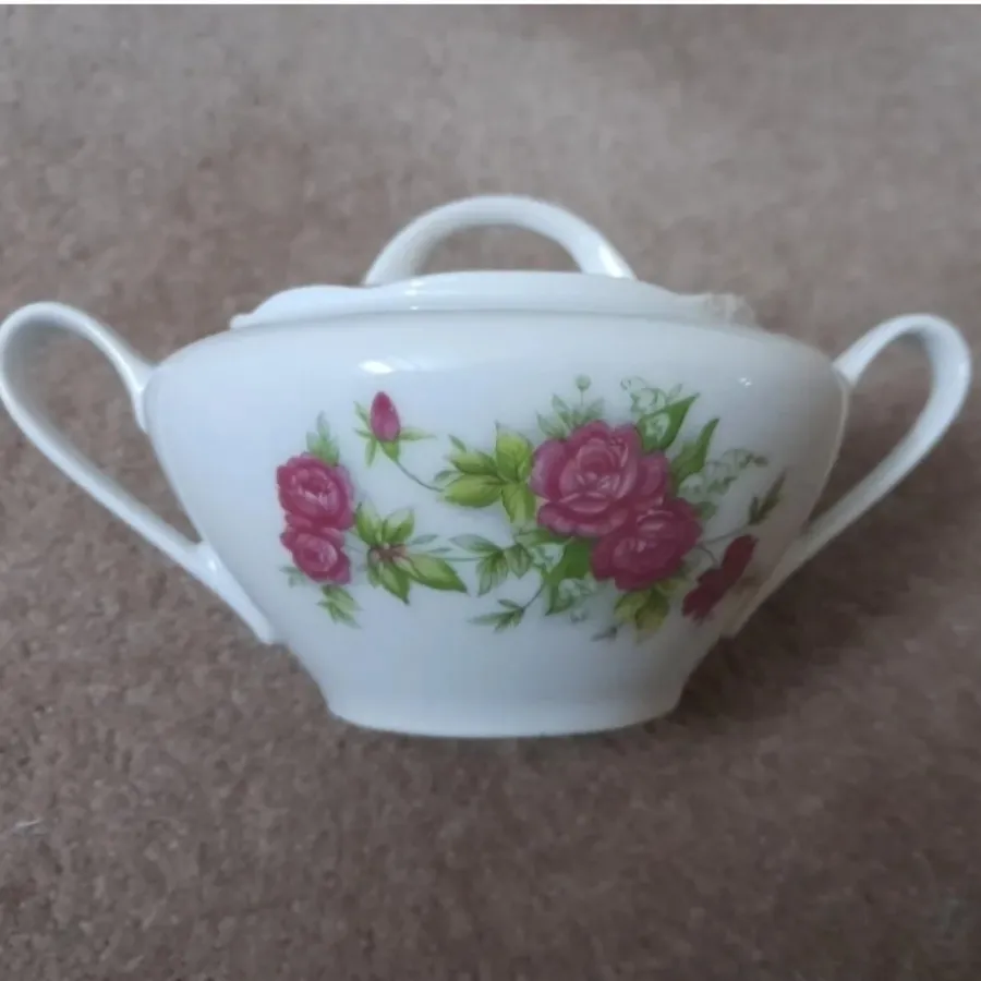 قندان گل سرخی قدیمی