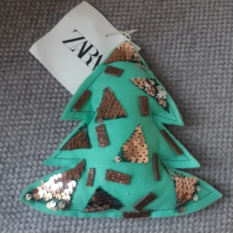 آویز نمدی کاج 4 عددی