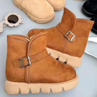 بوت داخل دختر پسر