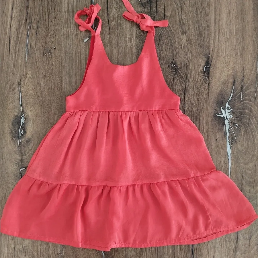 پیراهن دخترانه