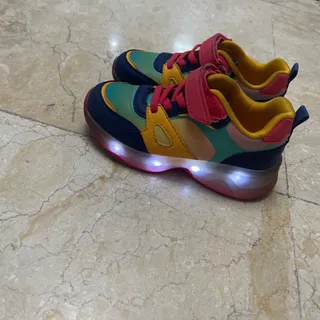 کتونی چراغدار بچه گانه