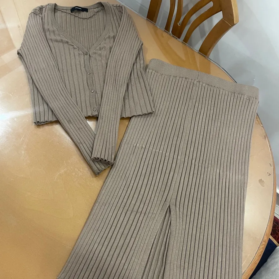 ست پلیور و دامن پاییزه