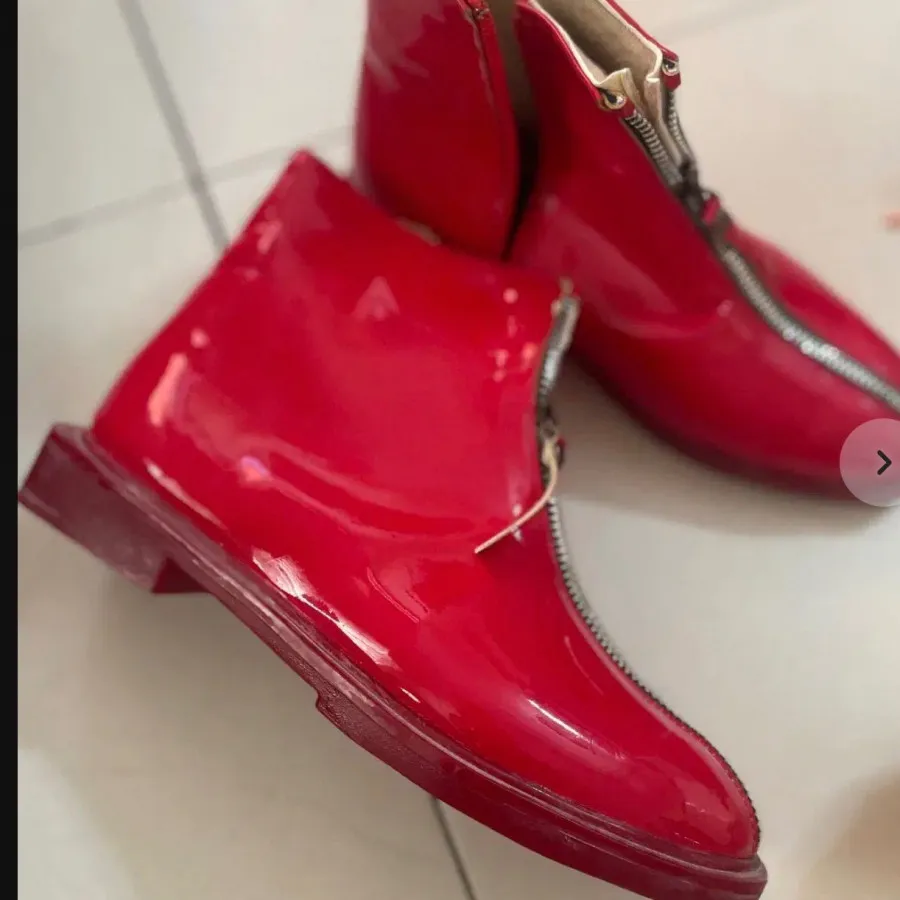 نیم بوت قرمز ورنی خارجی