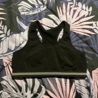 تاپ ورزشی نیم تنه